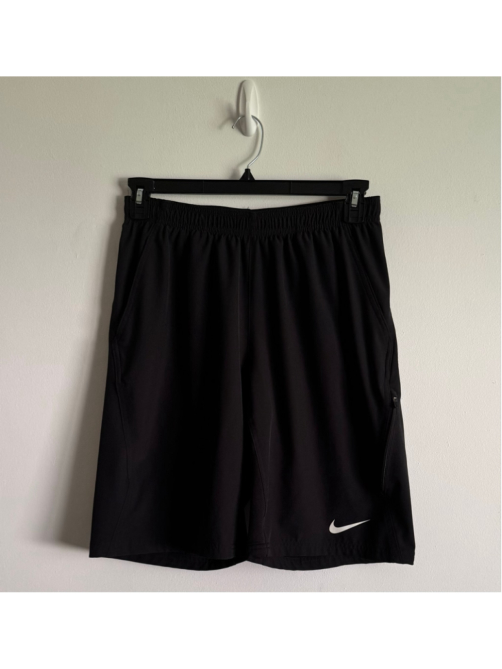 Men's Nike Dri-FIT Athletic Shorts Size M Black White